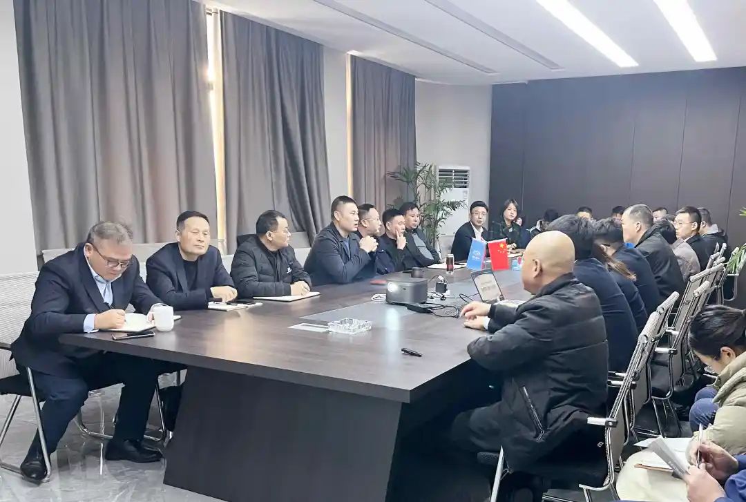 新余銀龍水務設(shè)備有限公司組織學習中國水務集團段傳良主席重